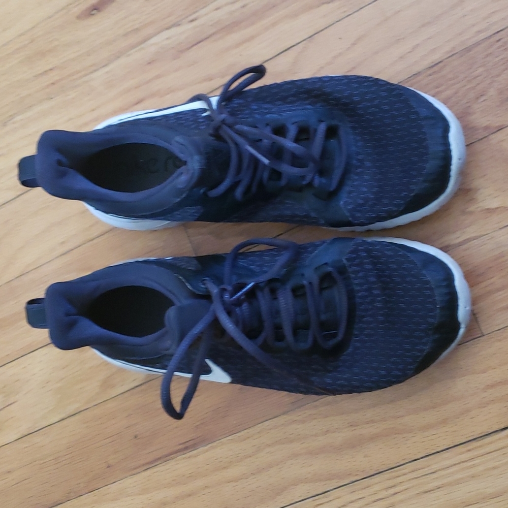 Nike renew running shoes